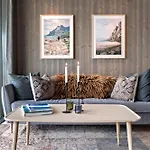 아파트 Modern Apartment By The Ocean In Henningsvaer, Sleeps 8 *