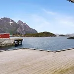 아파트 Modern Apartment By The Ocean In Henningsvaer, Sleeps 8