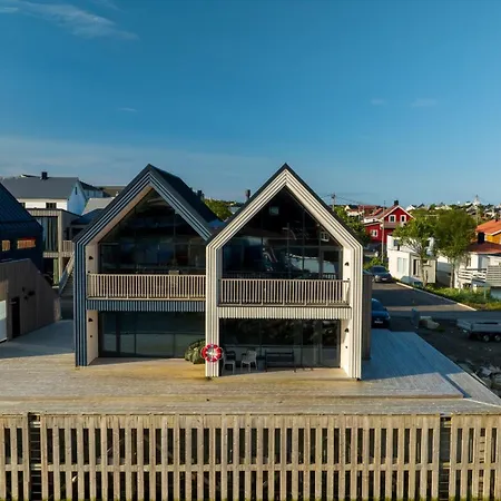 Modern Apartment By The Ocean In Henningsvaer, Sleeps 8 * 亨宁斯韦尔