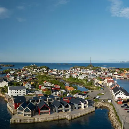 Moderne Ved Sjoen Med Opptil Atte Sengeplasser * Henningsvaer