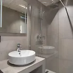 Modern By The Ocean In Henningsvaer, Sleeps 8 아파트