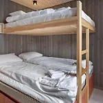 Modern By The Ocean In Henningsvaer, Sleeps 8 헤닝스베르