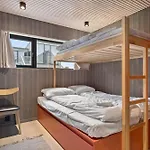 아파트 Modern By The Ocean In Henningsvaer, Sleeps 8 헤닝스베르