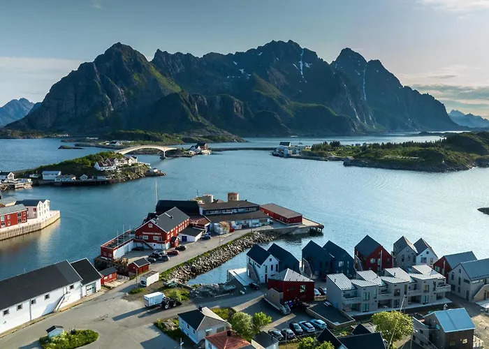 Modern Apartment By The Ocean In Henningsvaer, Sleeps 8 Appartamento *
